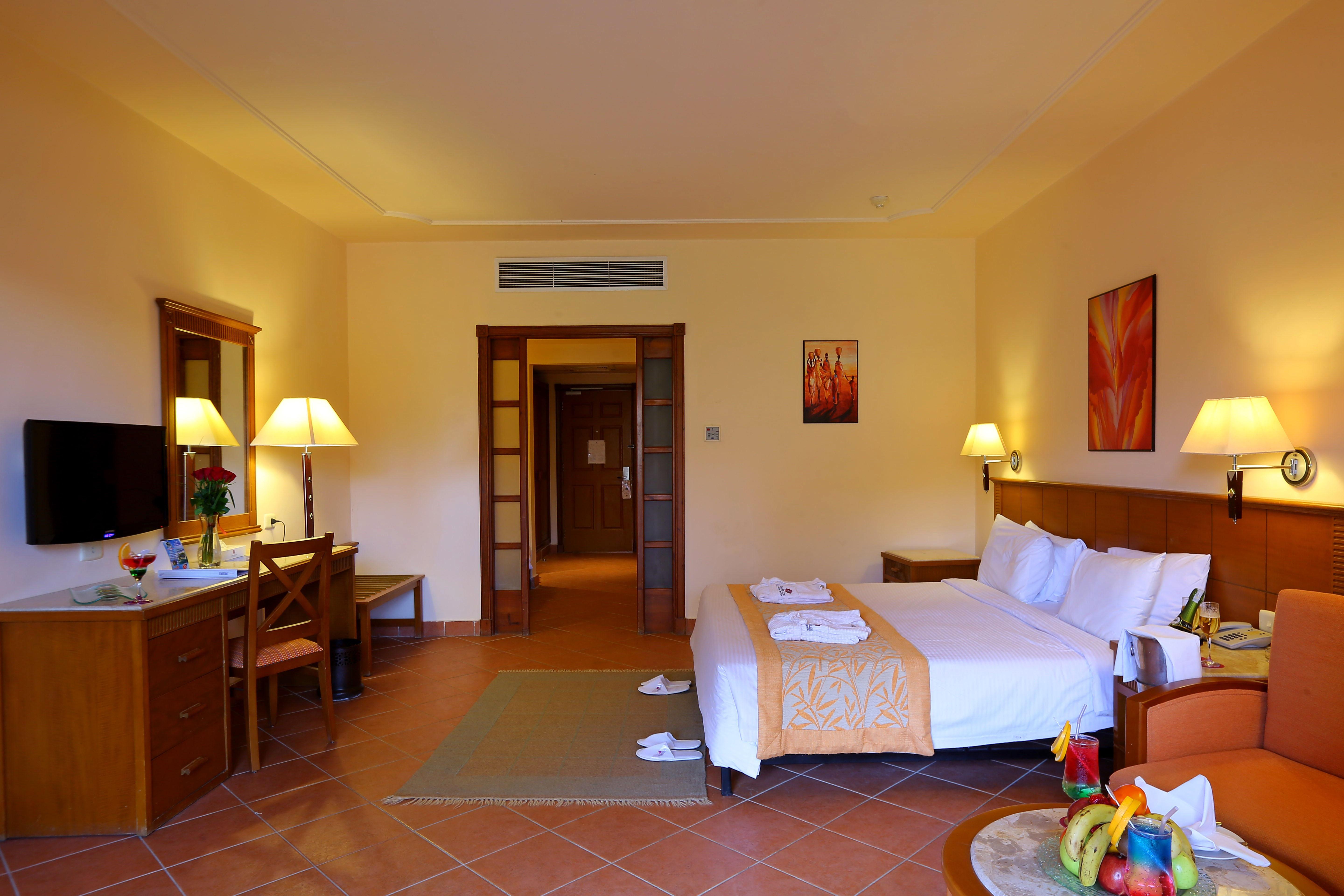 Отель Charmillion Gardens Aquapark Шарм-эль-Шейх Экстерьер фото A room at the Hilton Sharm El Sheikh