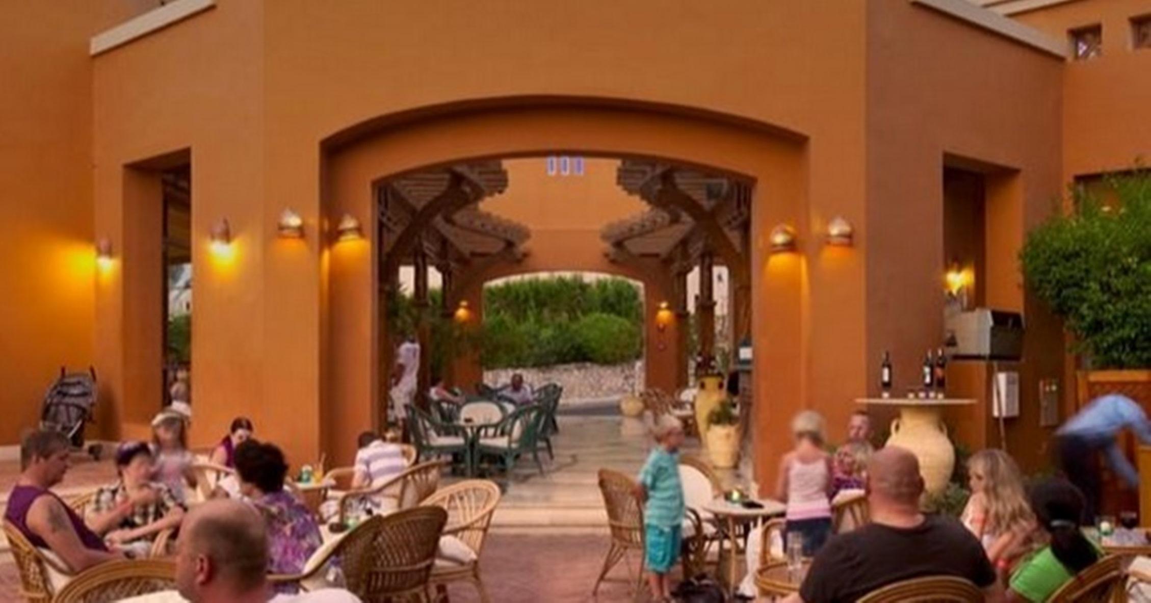 Отель Charmillion Gardens Aquapark Шарм-эль-Шейх Экстерьер фото The restaurant at the resort